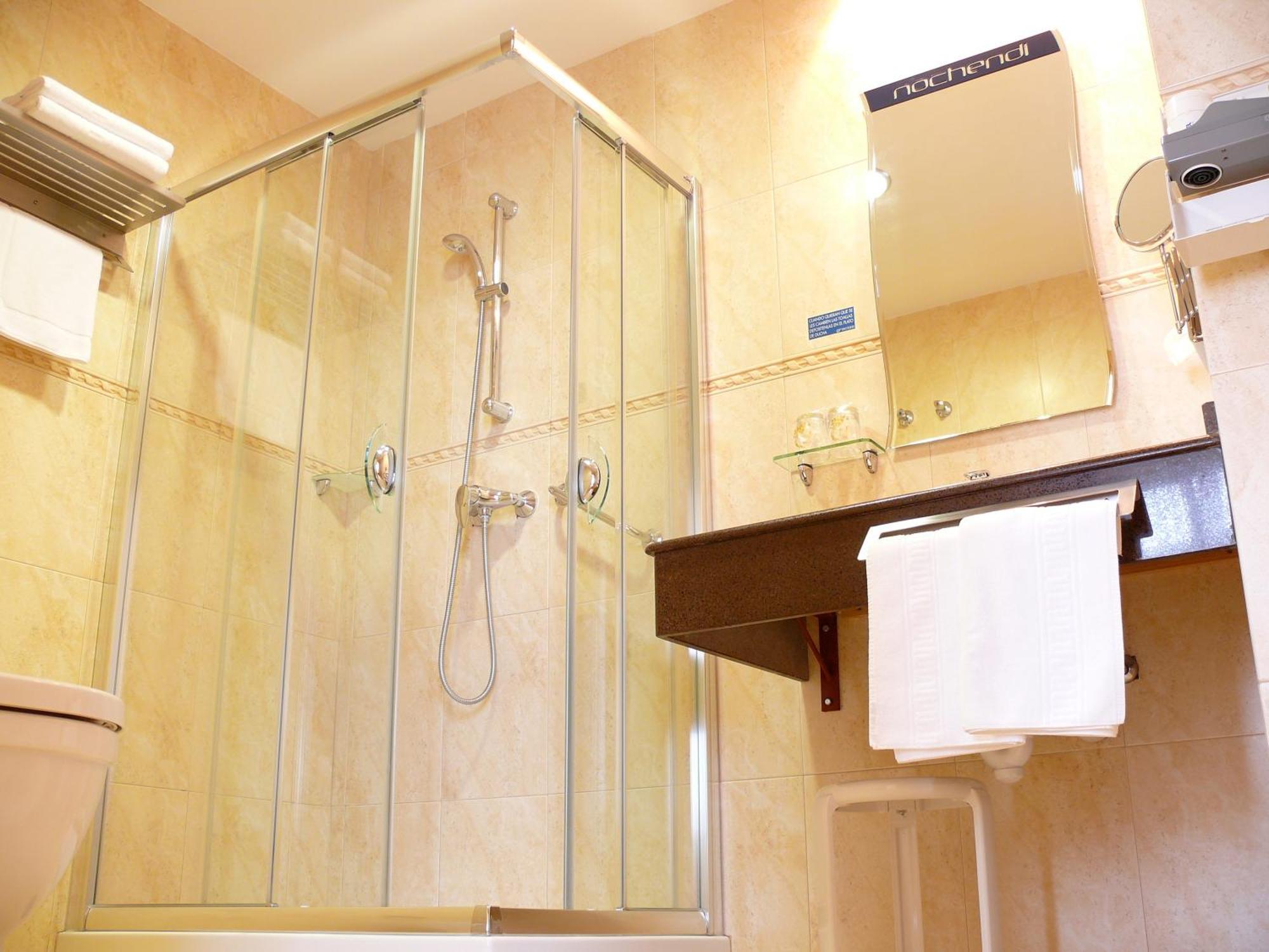 Hotel Nochendi Onís المظهر الخارجي الصورة