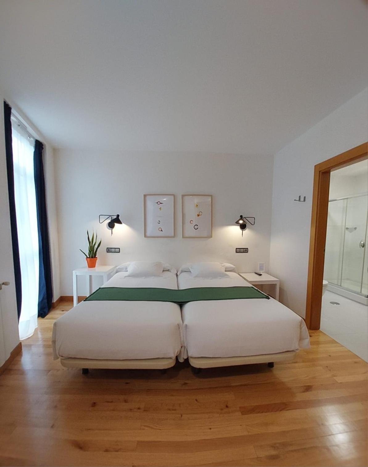 Hotel Nochendi Onís المظهر الخارجي الصورة