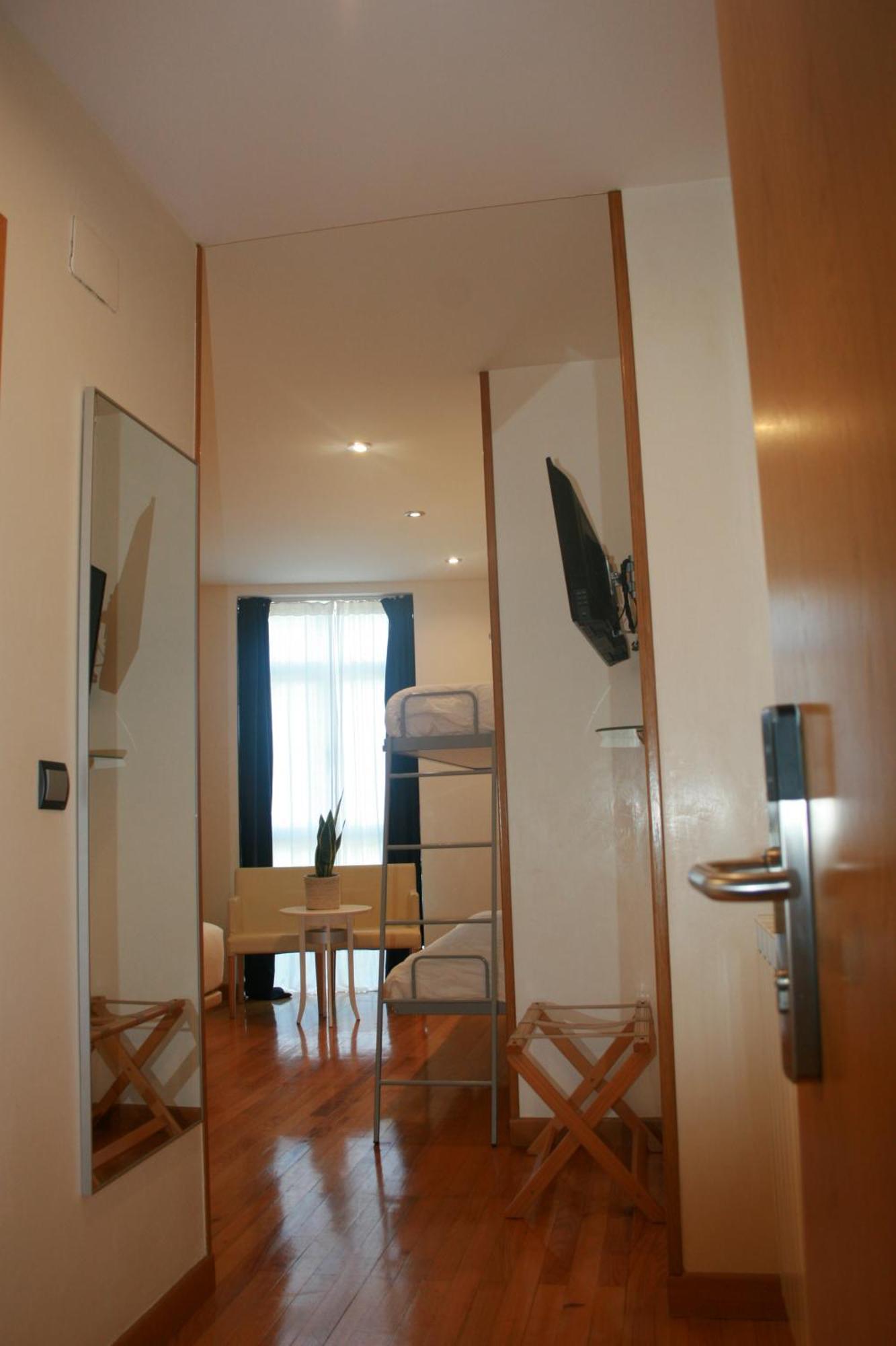 Hotel Nochendi Onís المظهر الخارجي الصورة
