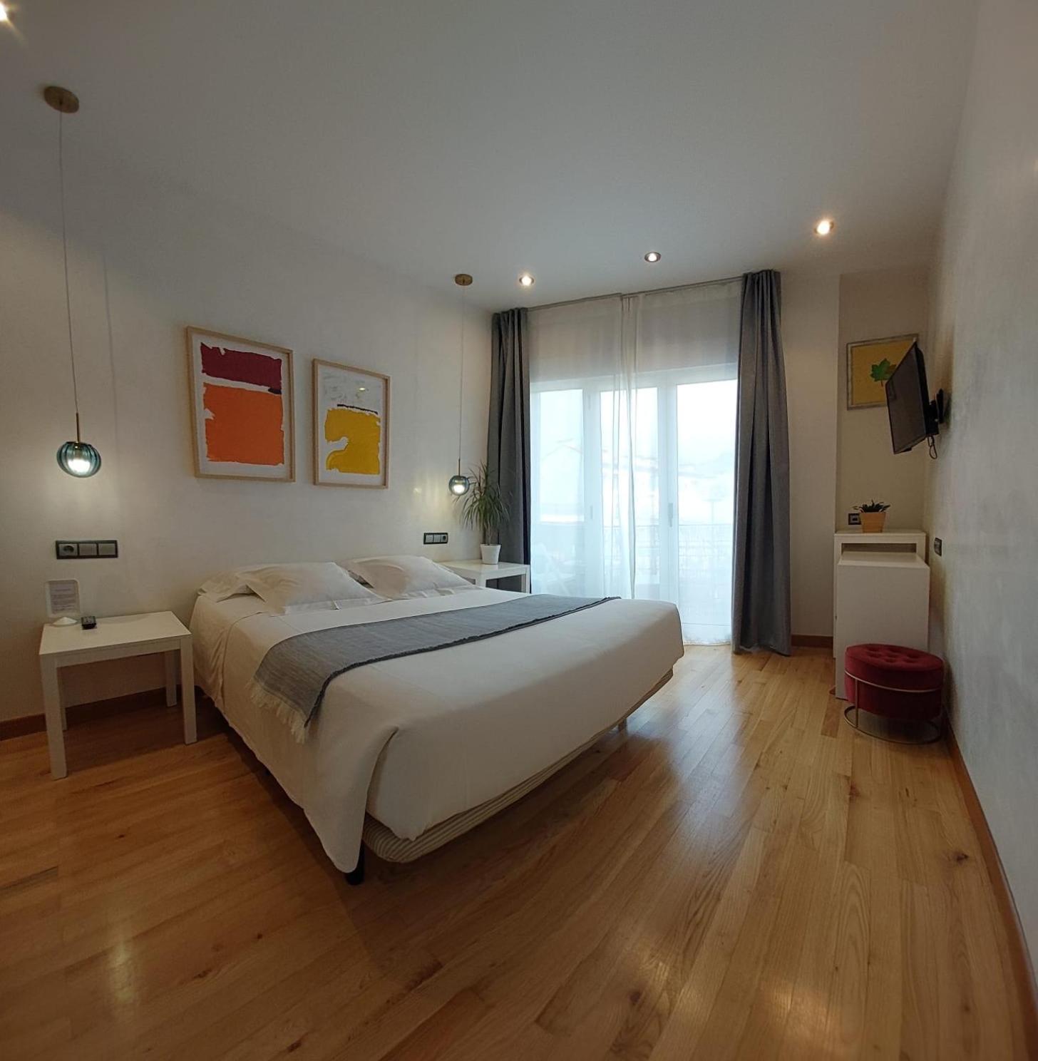 Hotel Nochendi Onís المظهر الخارجي الصورة