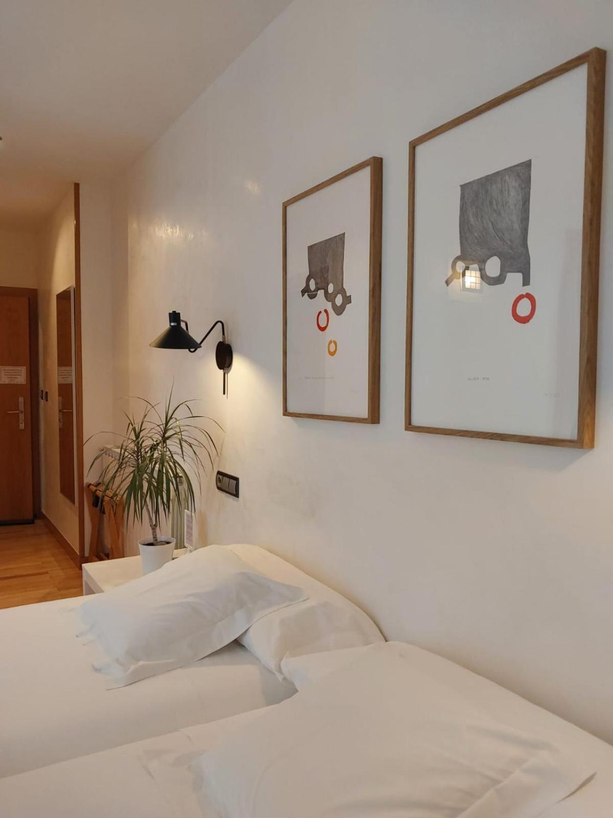 Hotel Nochendi Onís المظهر الخارجي الصورة