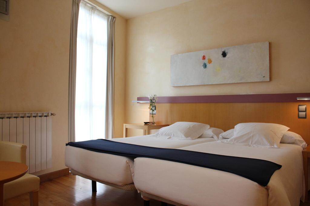Hotel Nochendi Onís المظهر الخارجي الصورة