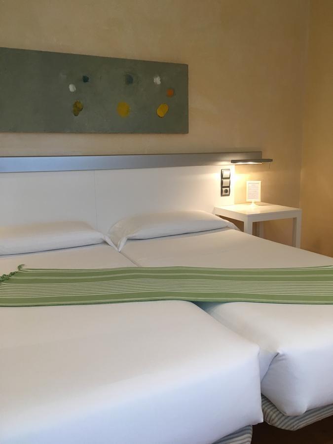Hotel Nochendi Onís المظهر الخارجي الصورة