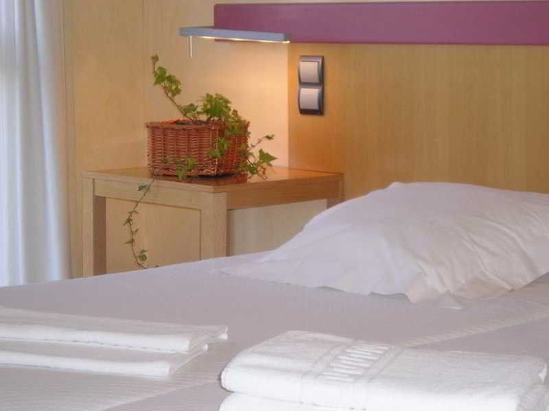 Hotel Nochendi Onís المظهر الخارجي الصورة