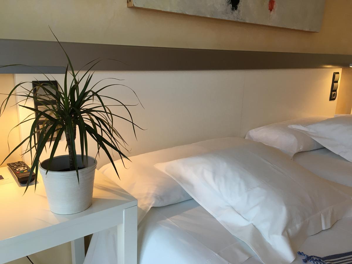 Hotel Nochendi Onís المظهر الخارجي الصورة