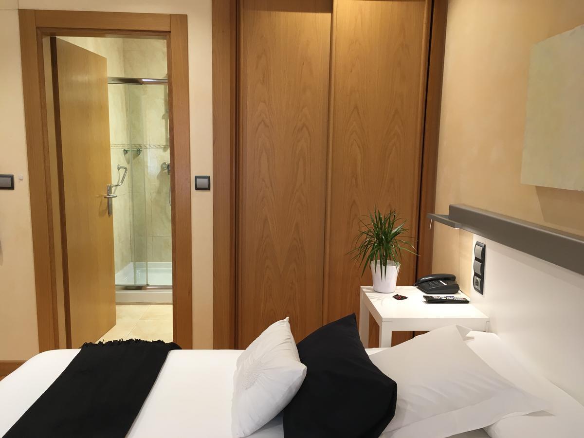 Hotel Nochendi Onís المظهر الخارجي الصورة